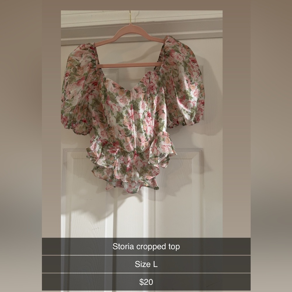 Storia Cream Puff Sleeve Crop Blouse